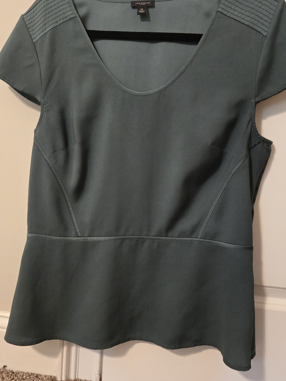Ann Taylor Forest Green Cap-Sleeve Peplum Top